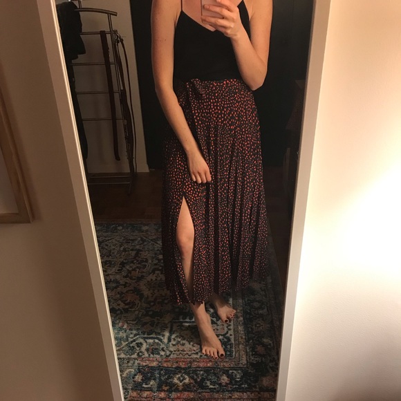 Topshop Dresses & Skirts - Topshop side slit skirt Topshop Dresses & Skirts - Topshop side slit skirt